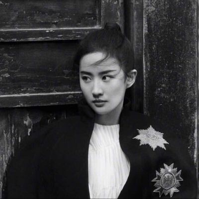 武田观柳（身份：恶德实业家、操纵鸦片贸易） - 怀旧港剧全集在线观看 - 手机视频